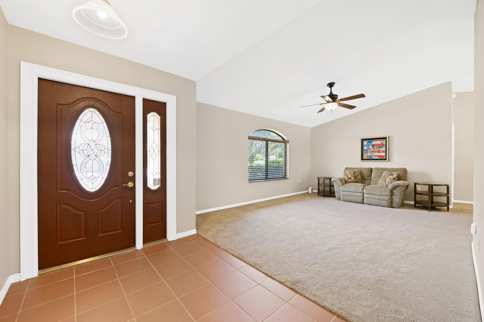 6221 Sedgewyck Cir W