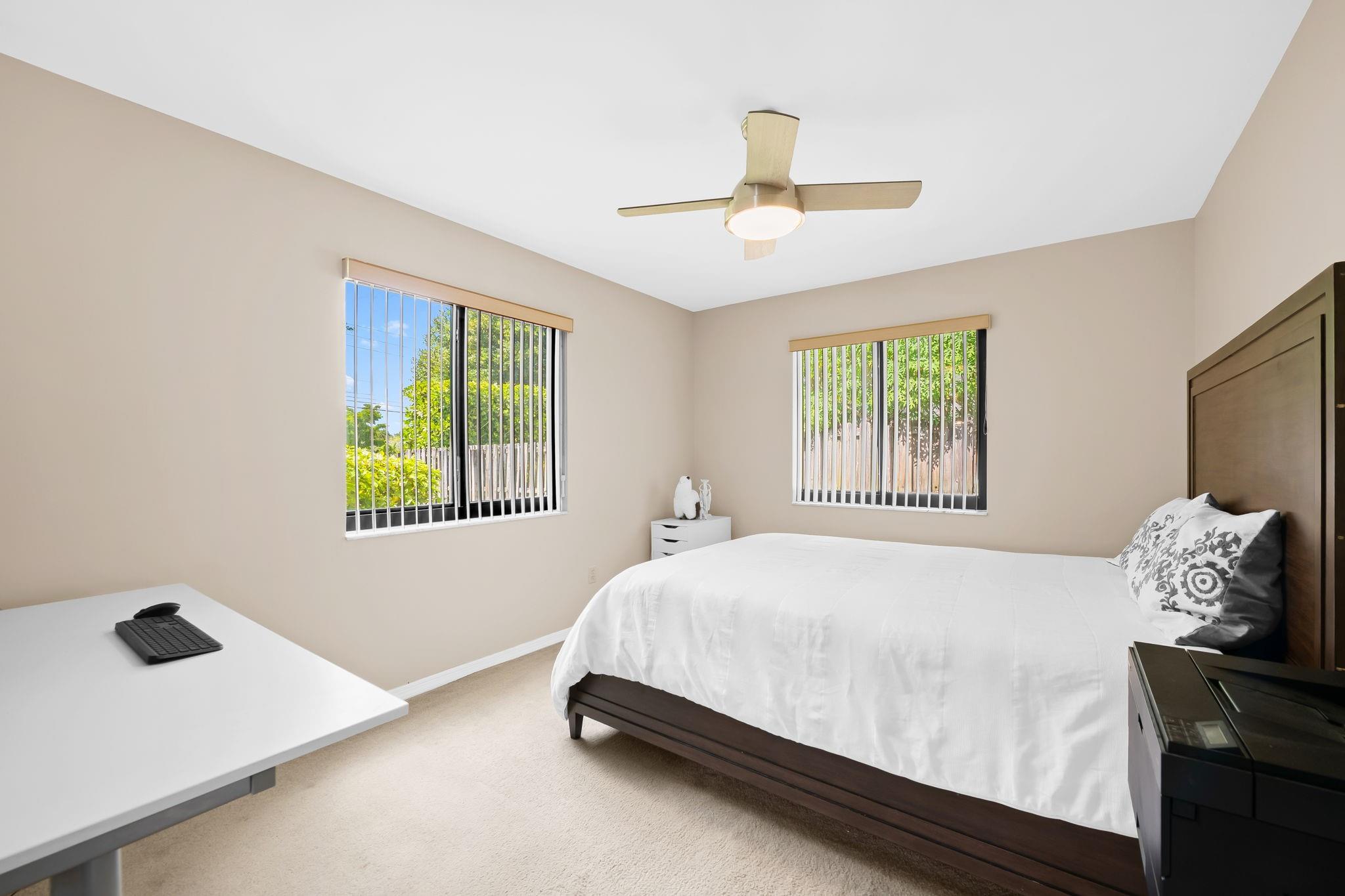 Waverly Hundred 141-40 B - Residential