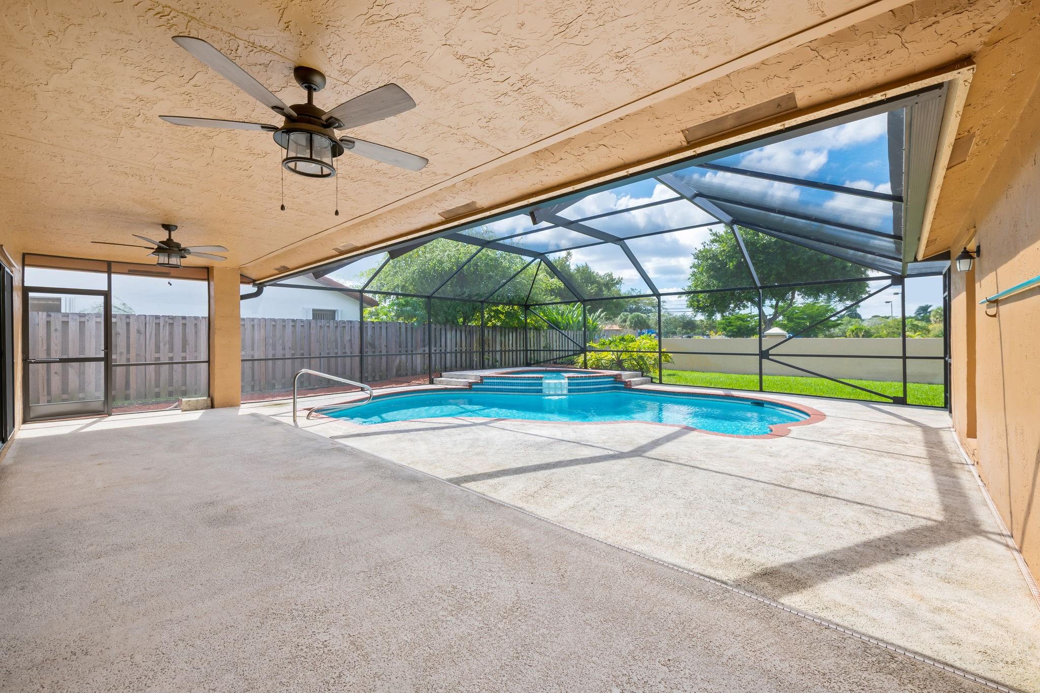 Waverly Hundred 141-40 B - Residential