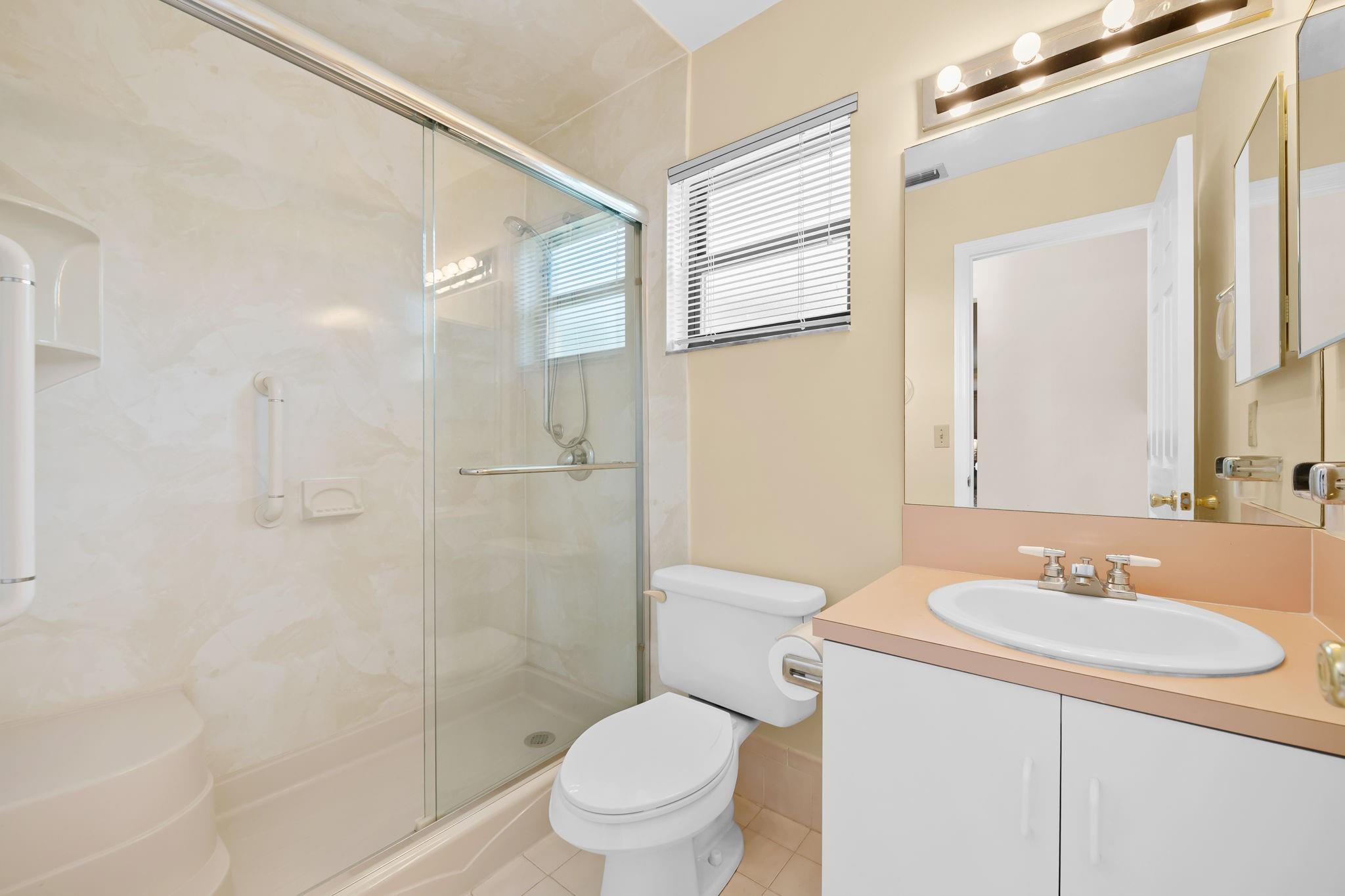 Waverly Hundred 141-40 B - Residential