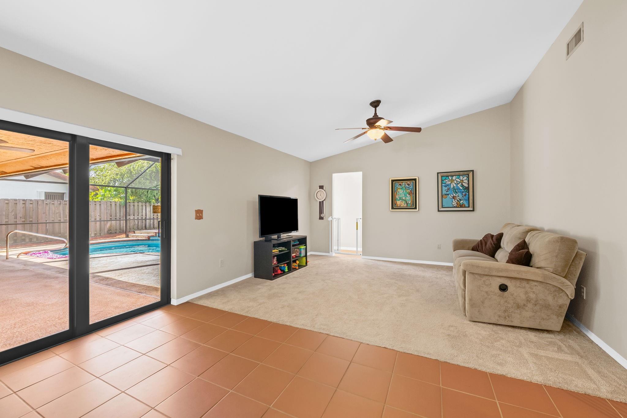 Waverly Hundred 141-40 B - Residential