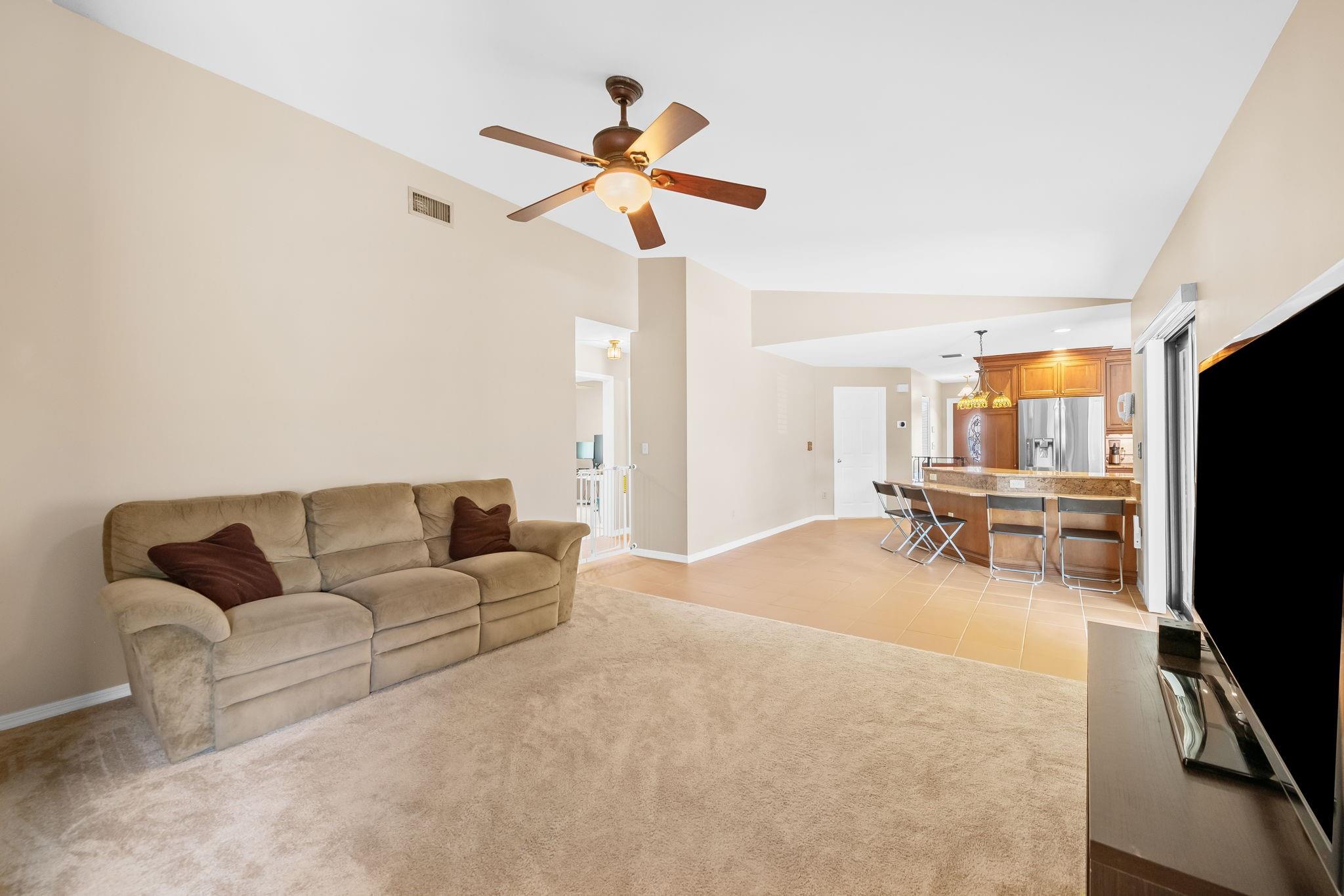 Waverly Hundred 141-40 B - Residential