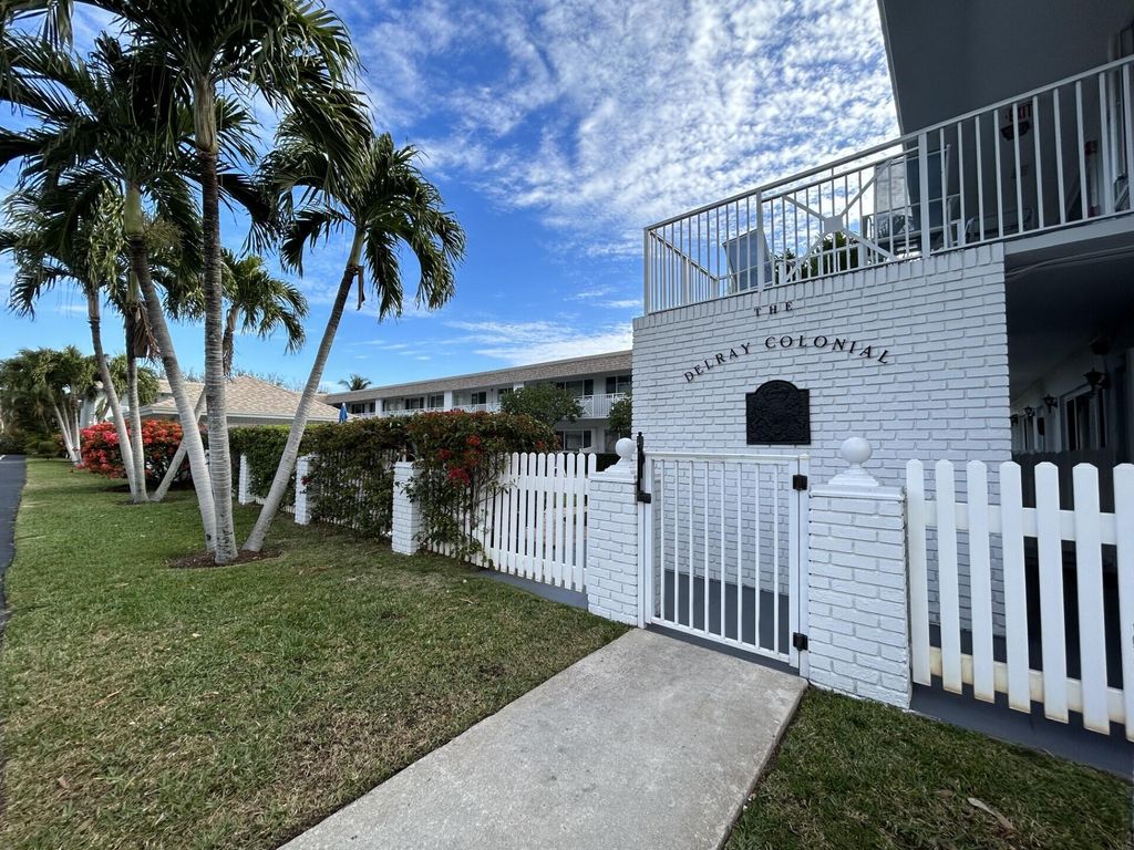 Photo of 1001 NE 8th Avenue #115, Delray Beach, FL 33483 (MLS # R10956052)
