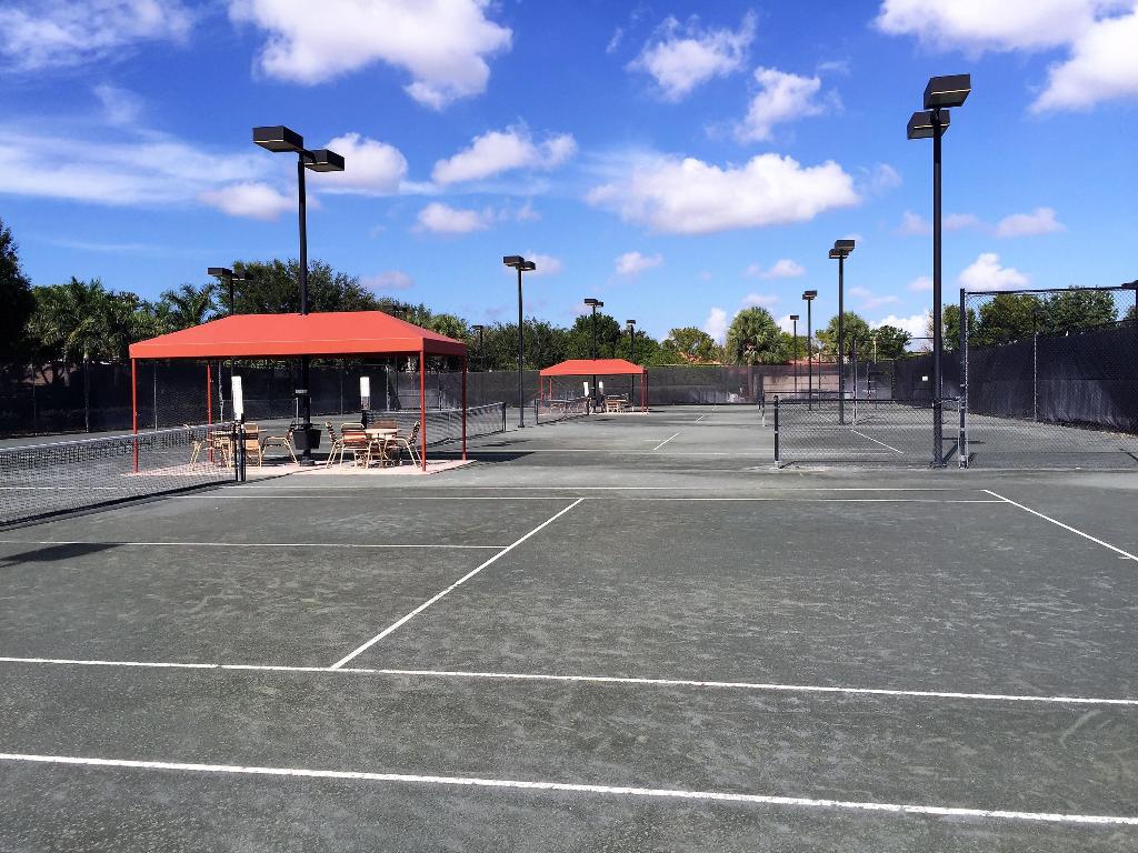 VENETIAN ISLES - Residential