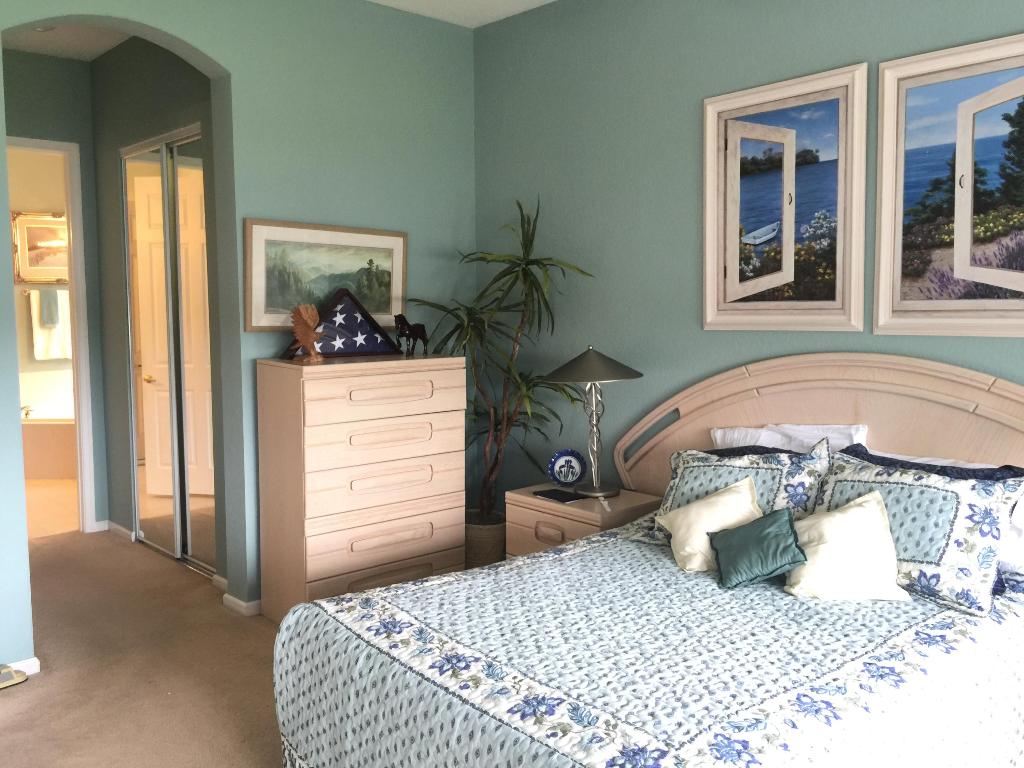 VENETIAN ISLES - Residential