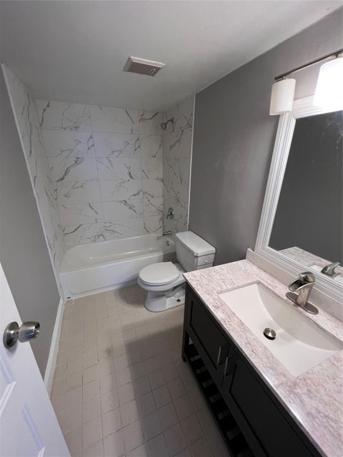 Tiny photo for 118 Lake Emerald Drive #103, Oakland Park, FL 33309 (MLS # B26077763)