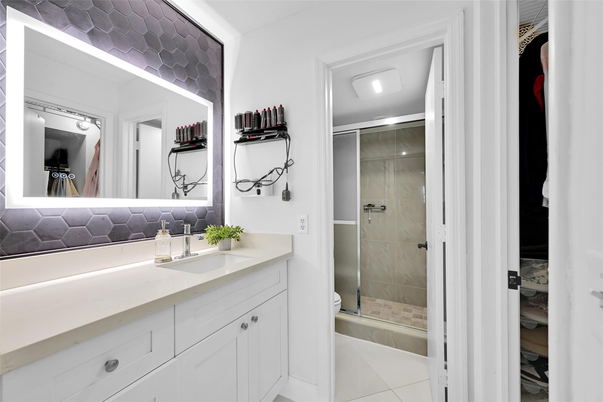 Deerfield Pines condo - Residential