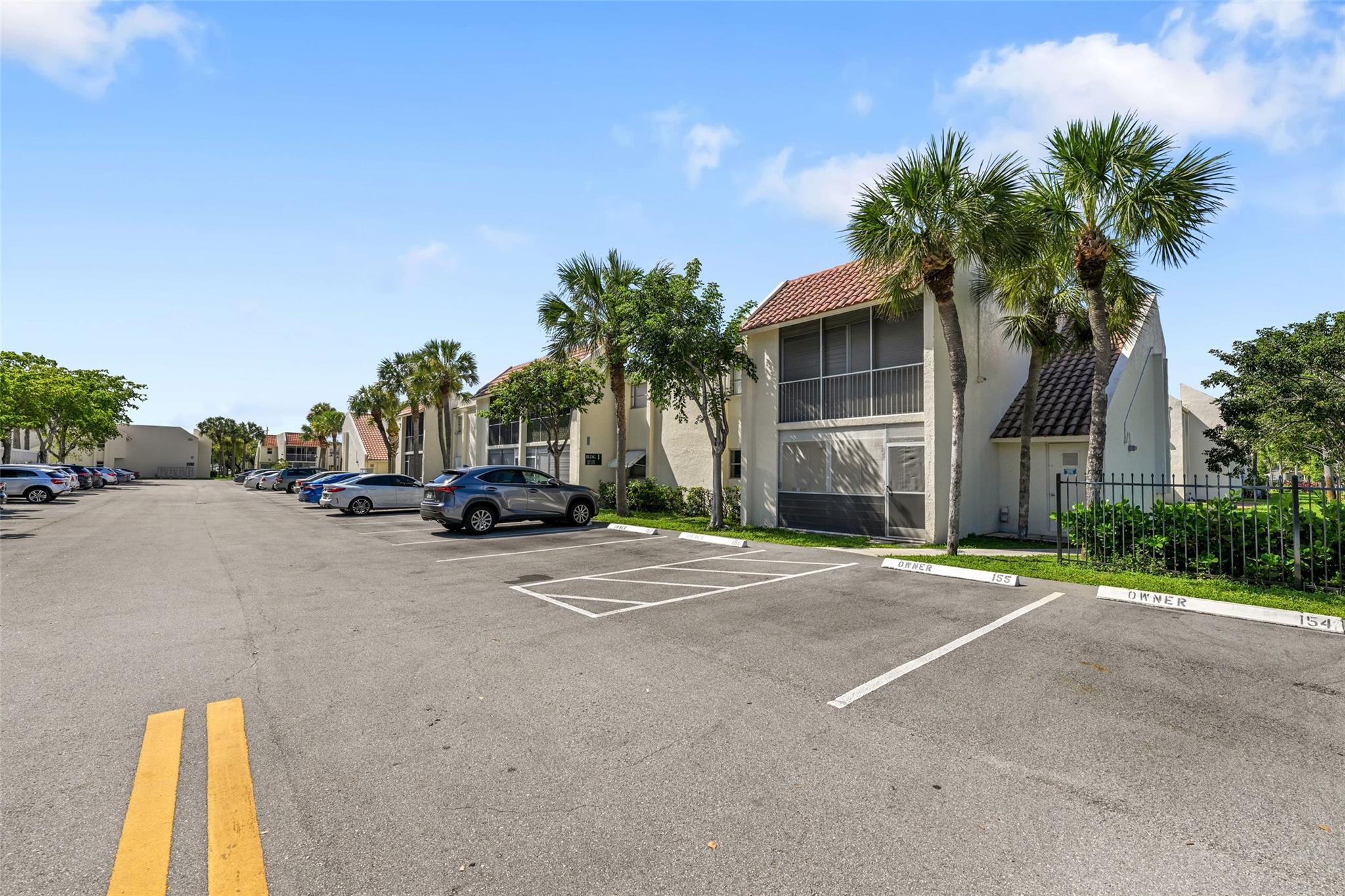 Deerfield Pines condo - Residential