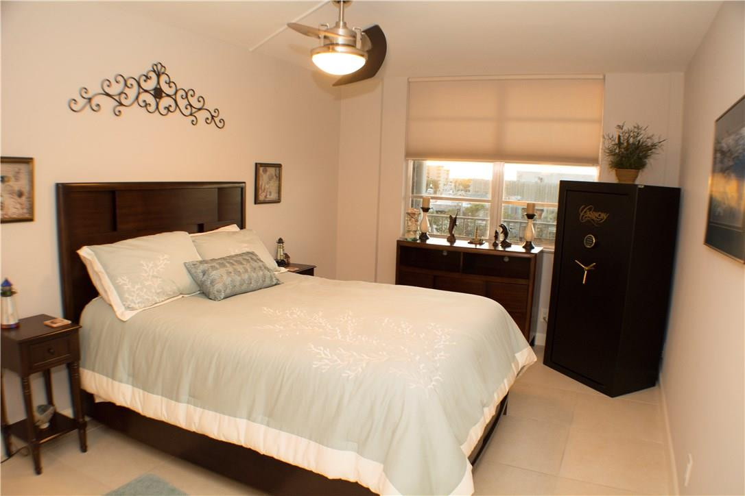 SEACREST TOWERS - Residential