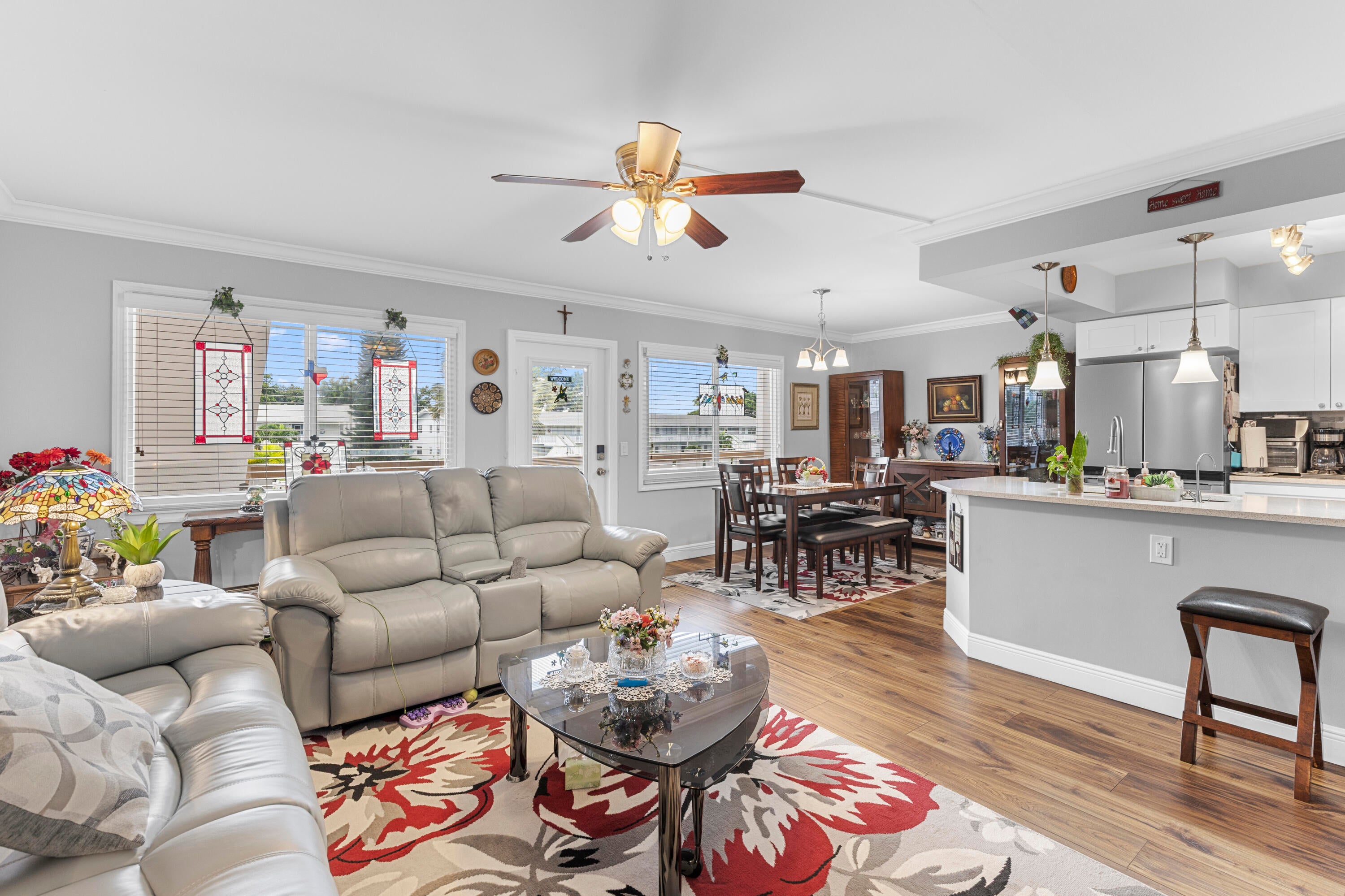 2041 Lyndhurst J