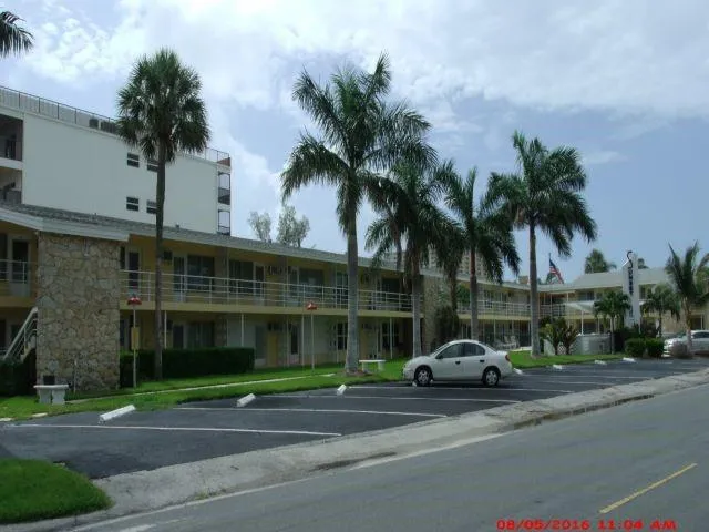 1110 N Riverside Dr Unit 29