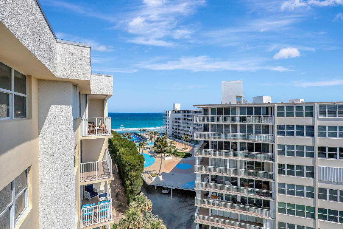 LE CHATEAU ROYAL CONDO - Residential