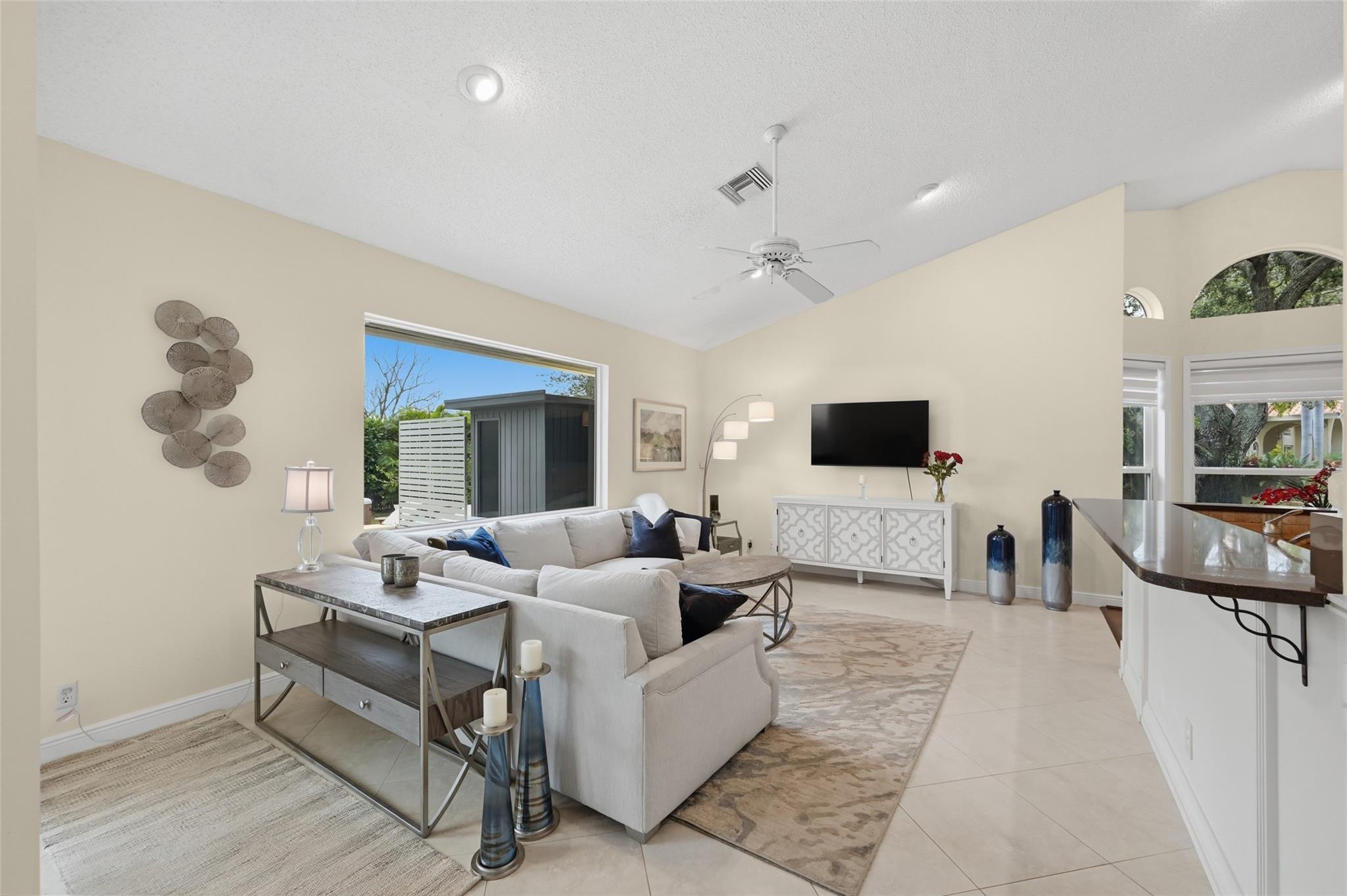 NORTH SPRINGS - Residential