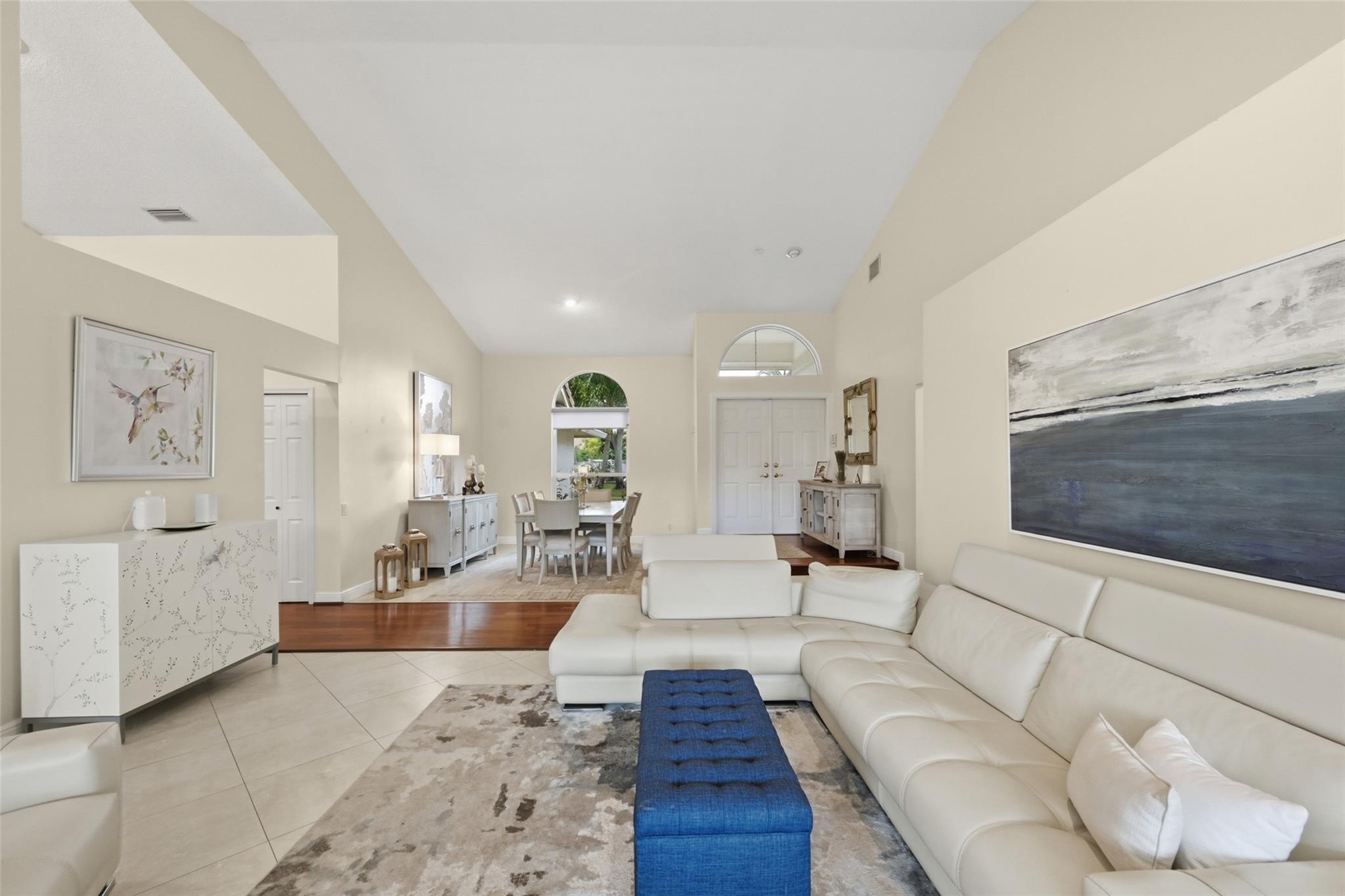 NORTH SPRINGS - Residential