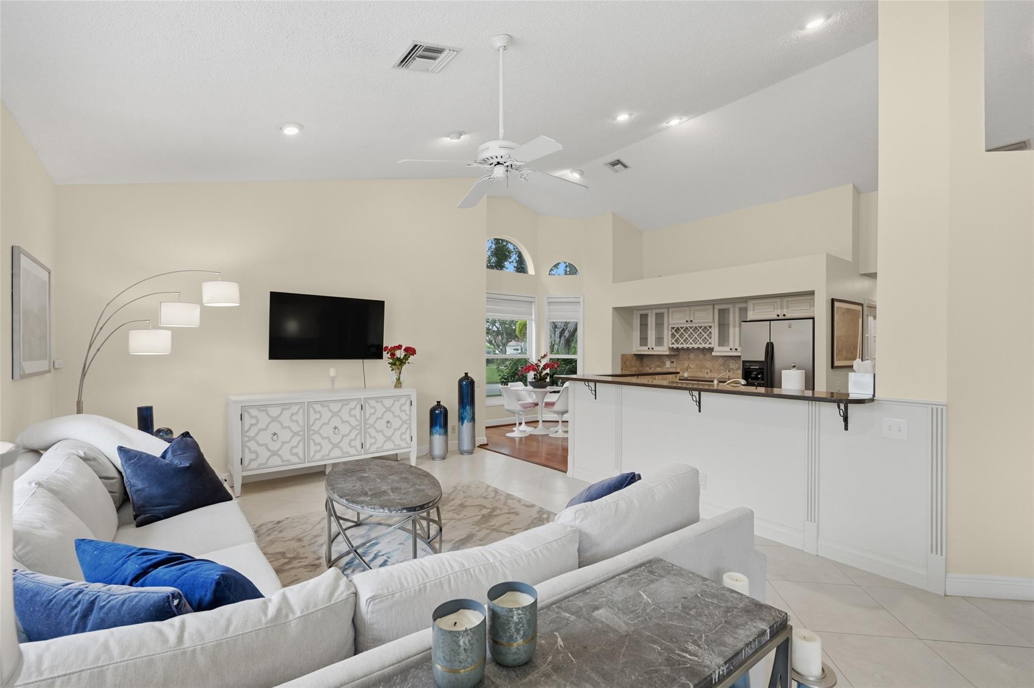 NORTH SPRINGS - Residential