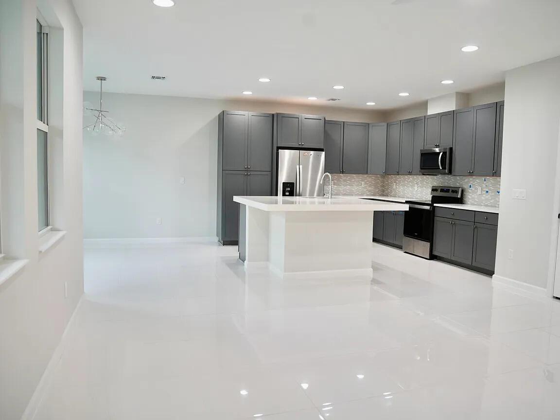 CROSSINGS OF WESTLAKE - Residential