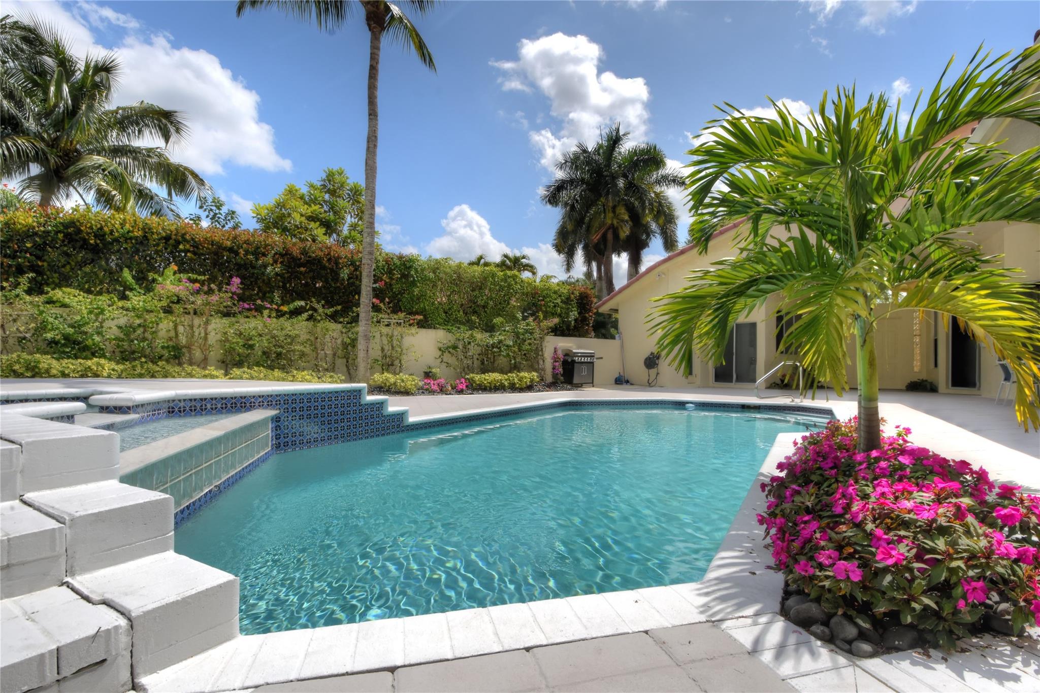 The Isles 145-36 B - Residential