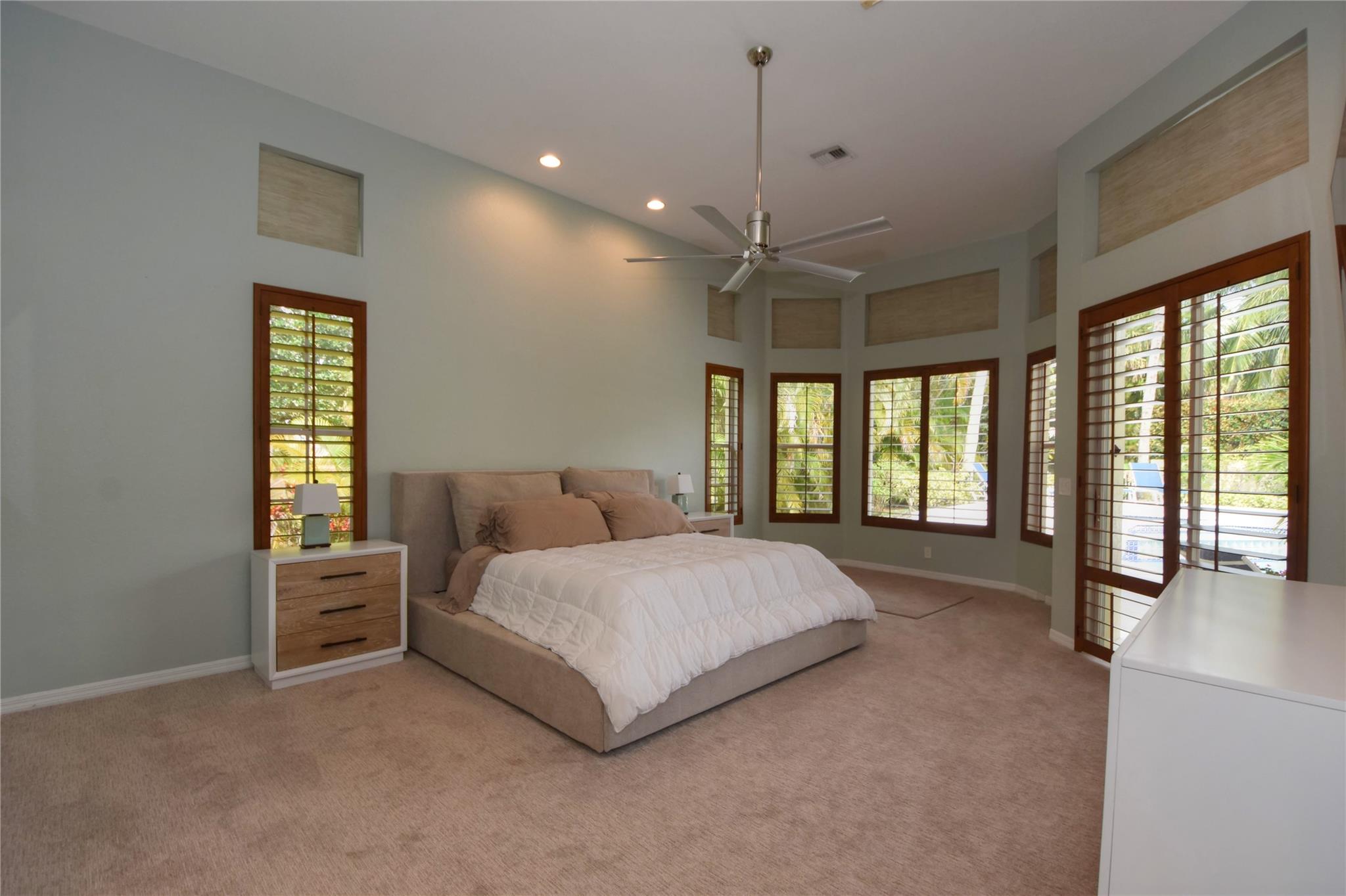 The Isles 145-36 B - Residential