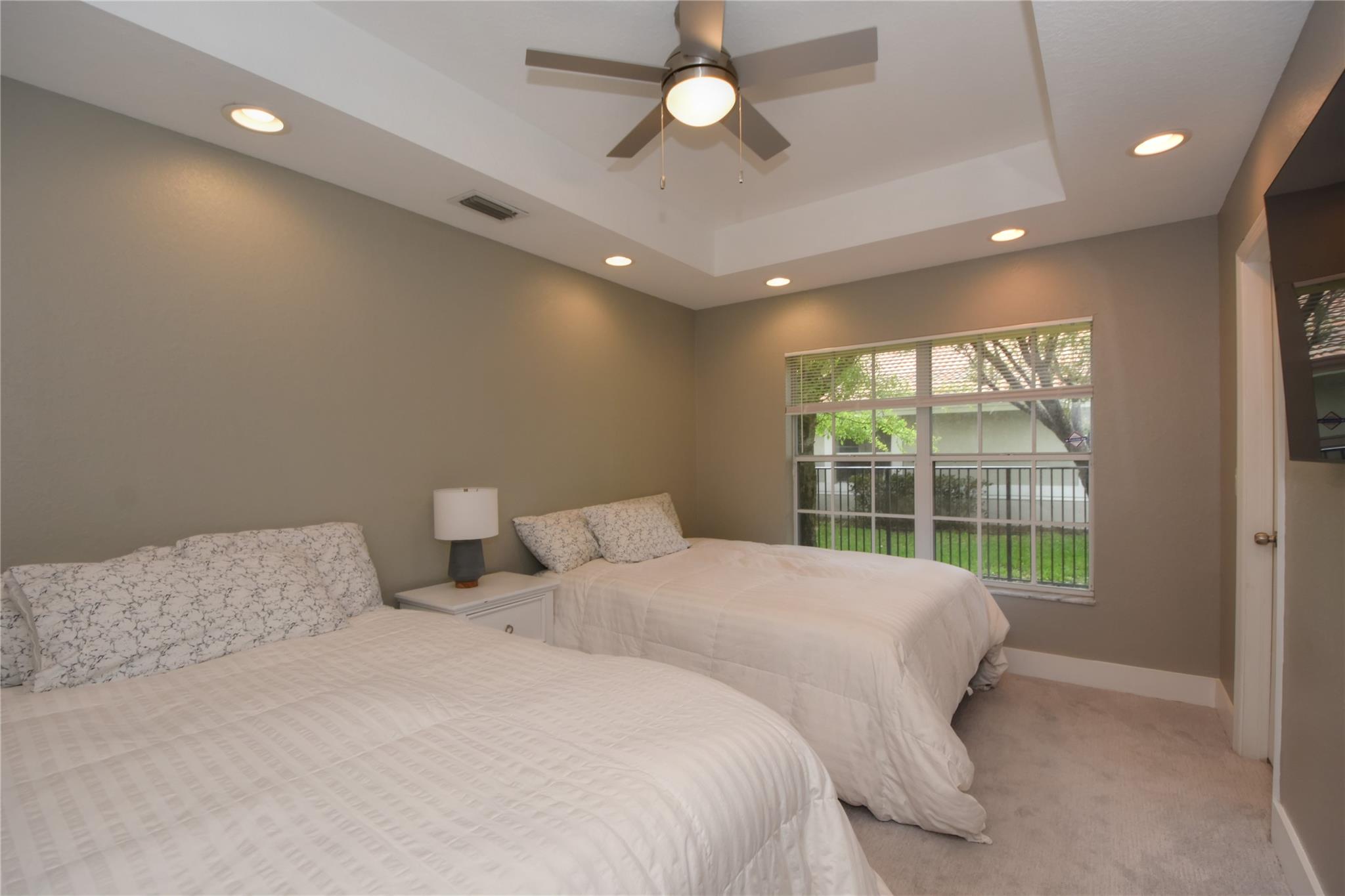 The Isles 145-36 B - Residential