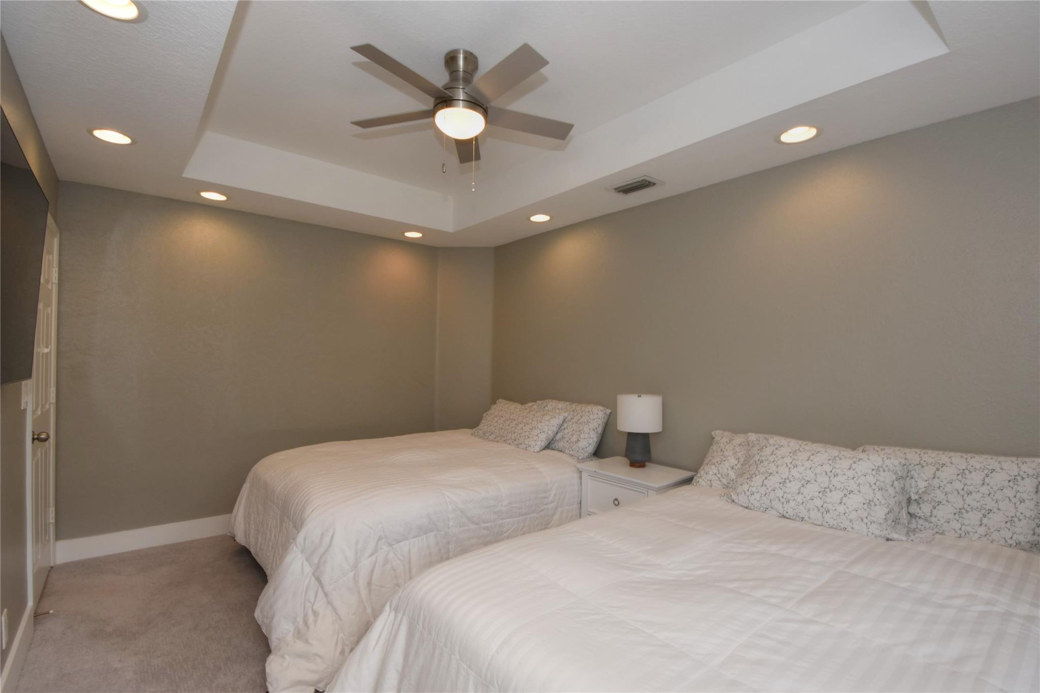 The Isles 145-36 B - Residential