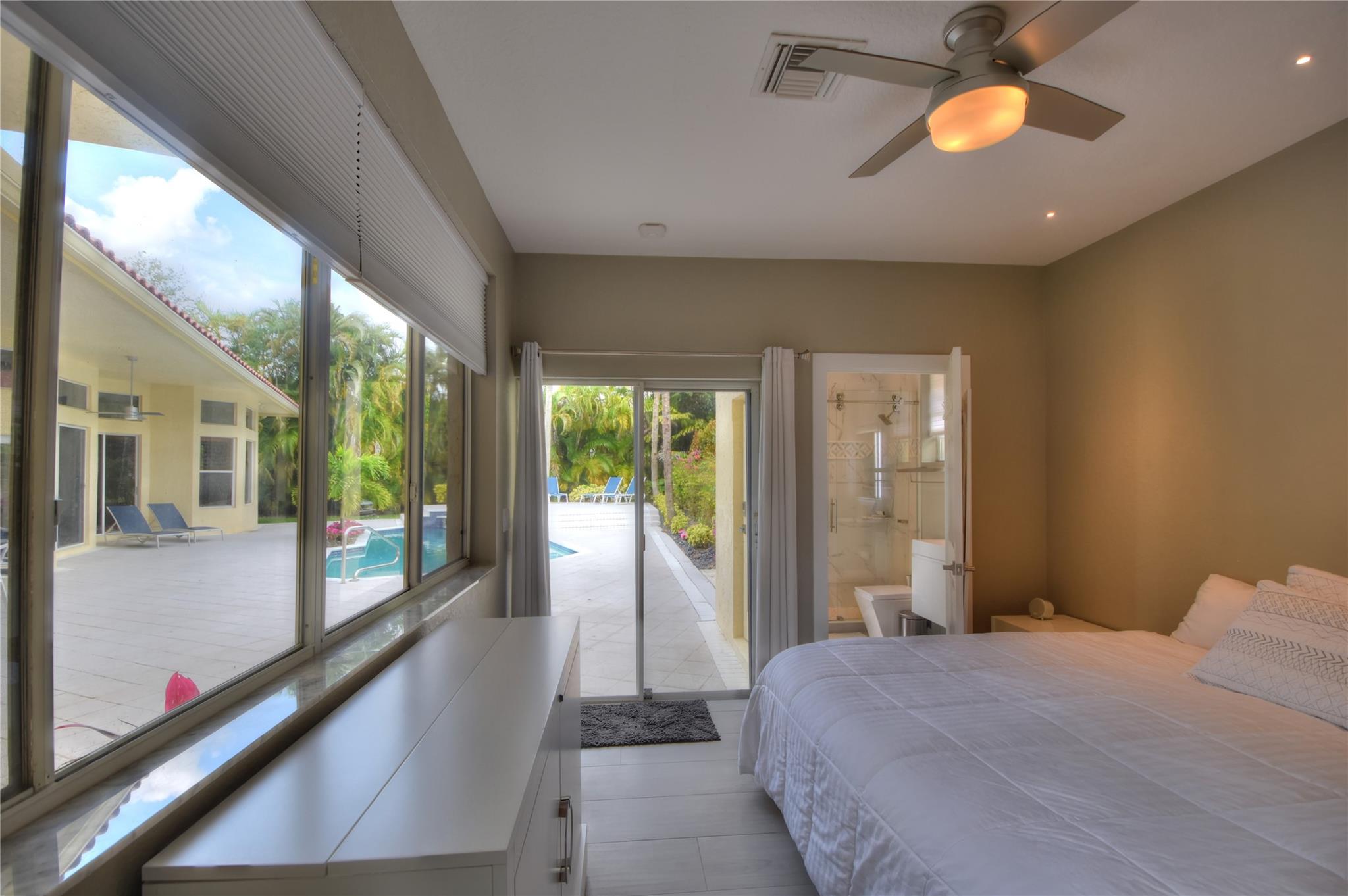 The Isles 145-36 B - Residential