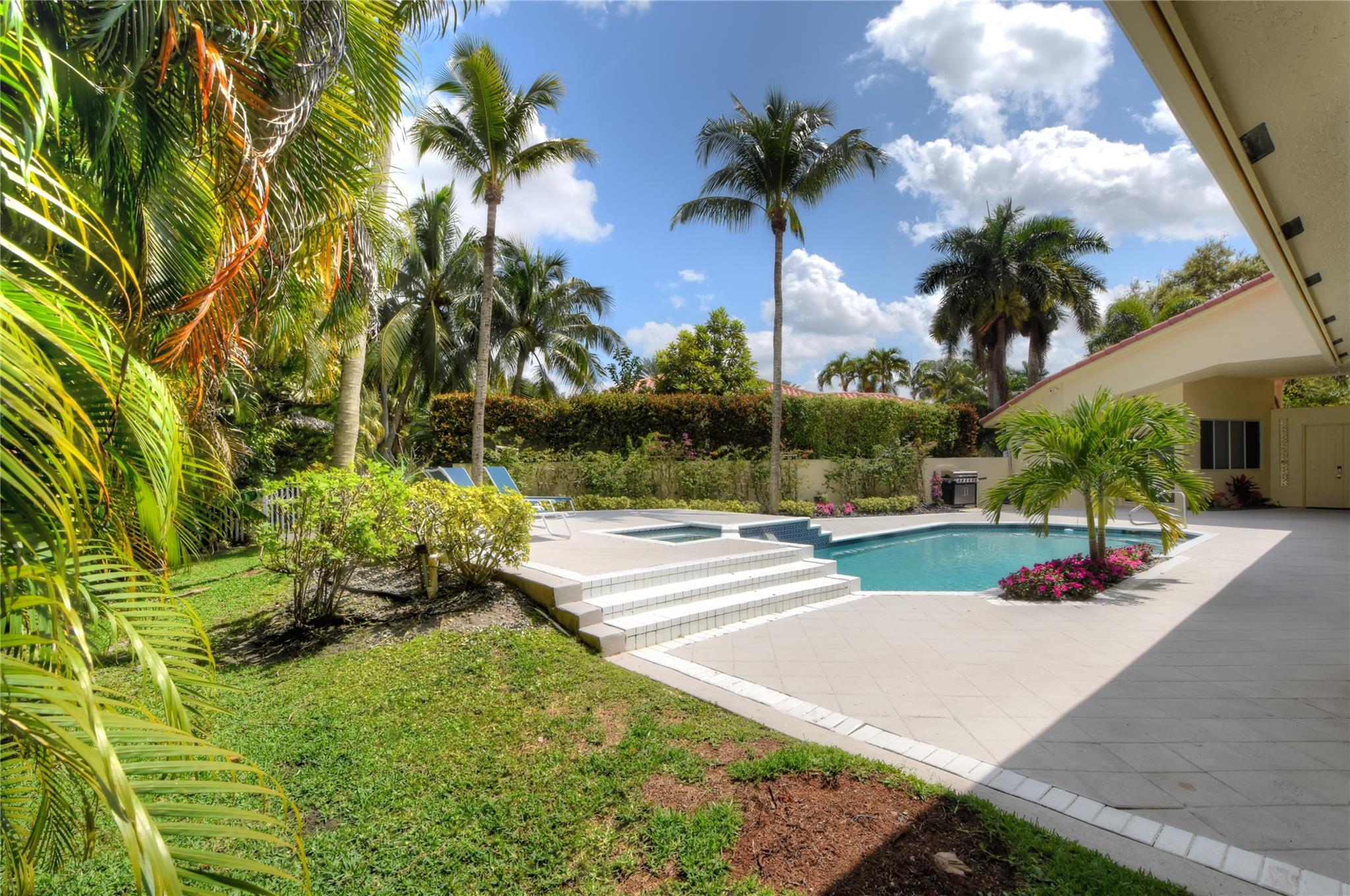 The Isles 145-36 B - Residential