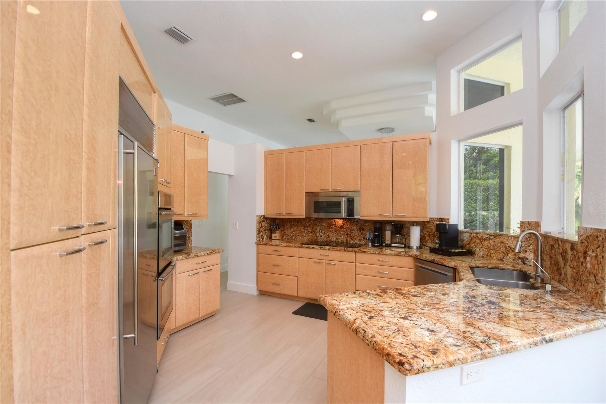 The Isles 145-36 B - Residential