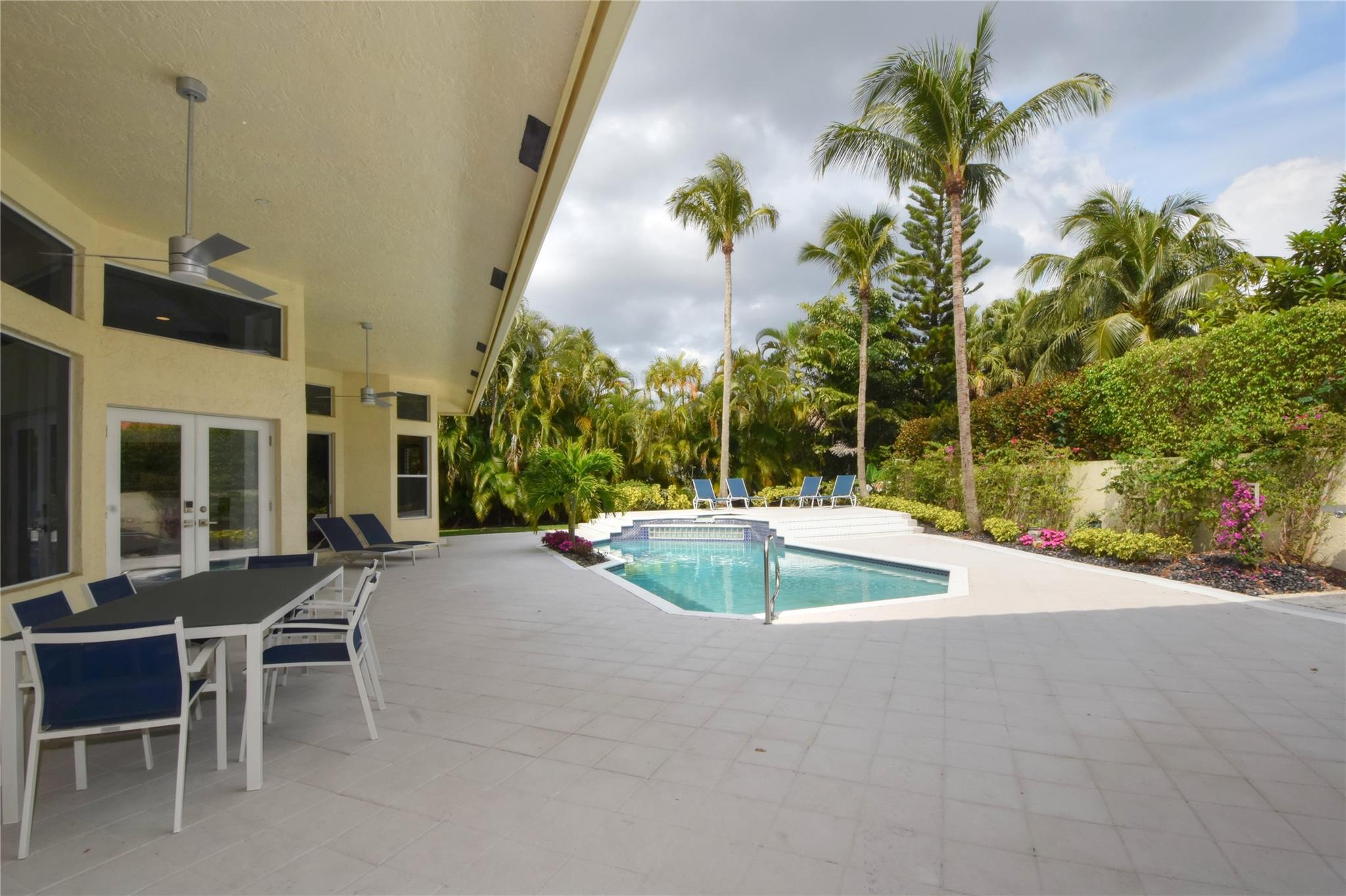 The Isles 145-36 B - Residential