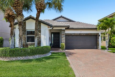 121 Bellezza Terrace Royal Palm Beach FL 33411