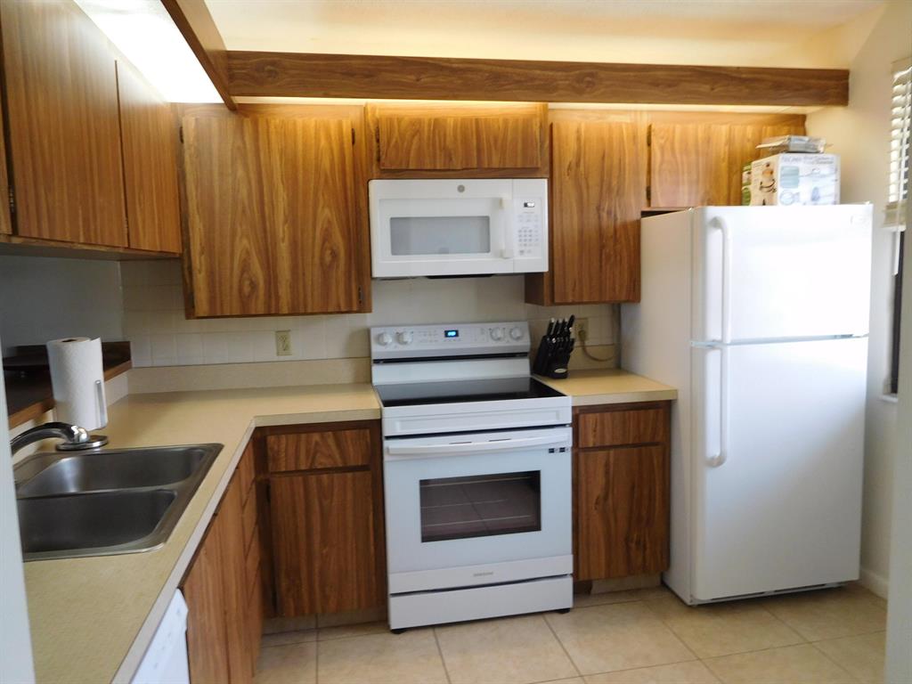 WHITEHALL - Residential