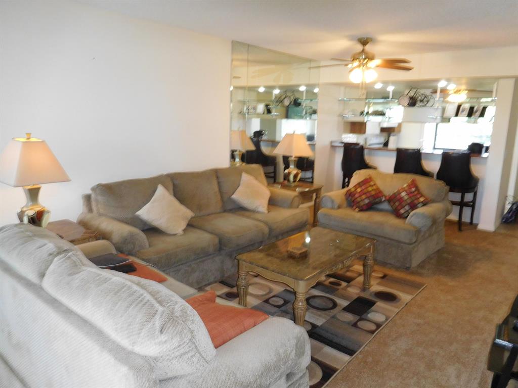 WHITEHALL - Residential