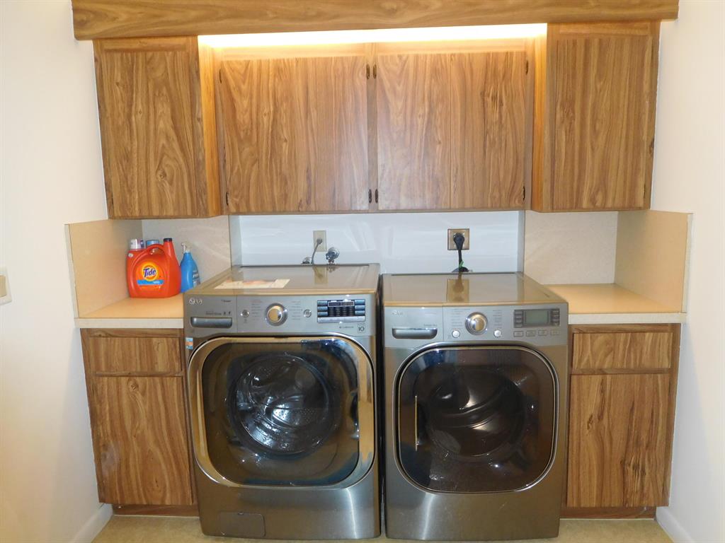 WHITEHALL - Residential