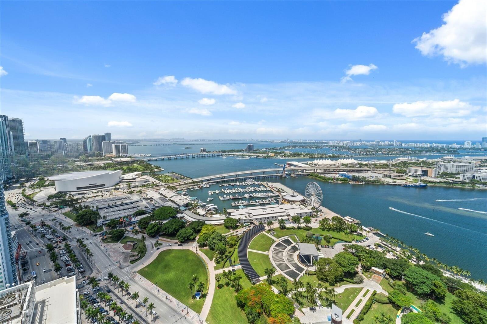 50 Biscayne Boulevard 3206