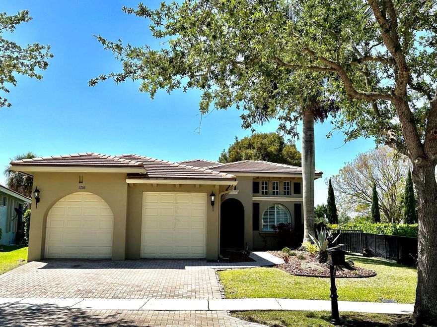 Gorgeous Single Family home! Live the Heron Bay Lifestyle Here in This Warm and Inviting 3 Beds 2 Baths Home w/ Endless Lake Views! Features Include a Fully Fenced Backyard w/ Plenty of Room For a Pool, Wood Flooring Throughout Main Living Areas, Freshly Painted Interior, Custom Draperies, Beautiful Kitchen w/ White Cabinets, Granite Countertops, and Tumbled Marble Backsplash, California Closet in Primary and One Bedroom, Jacuzzi Tub, Plantation Shutters, Brand New GE Dryer, Crown Molding, High Ceilings, Tons of Natural Light, Community Includes Resort Style Amenities w/ Two Clubhouses, Fitness Center, Splash Park, Playground, Tennis, Basketball Courts and So Much More, Parkland's A Rated Schools, Make This Home Yours Today!!