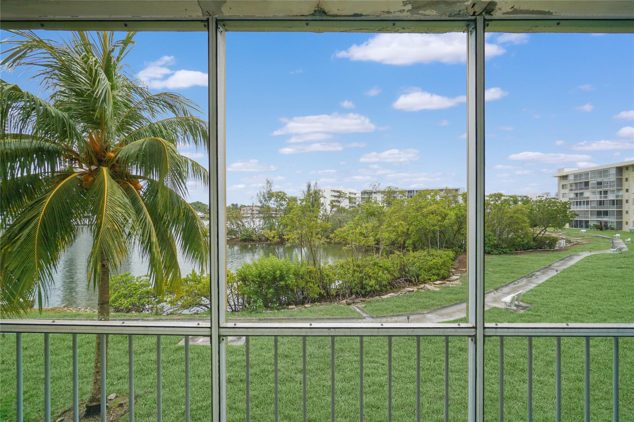 2980 Point East Dr D206