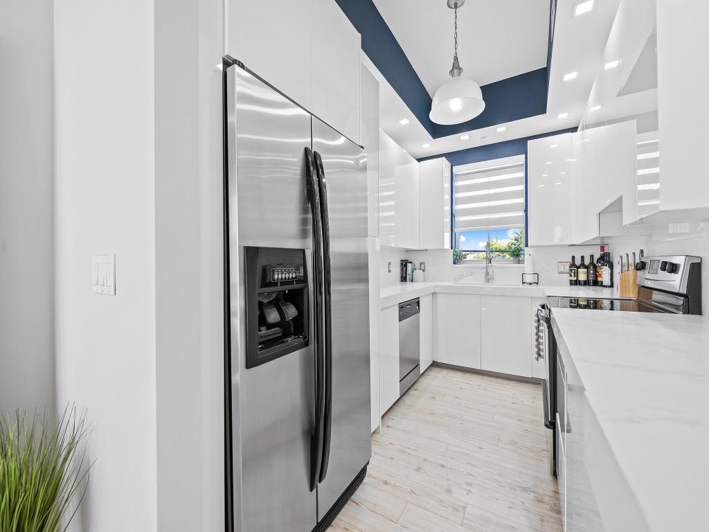 SHOAL CREEK AT LIGHTHOUSE POINT - Residential