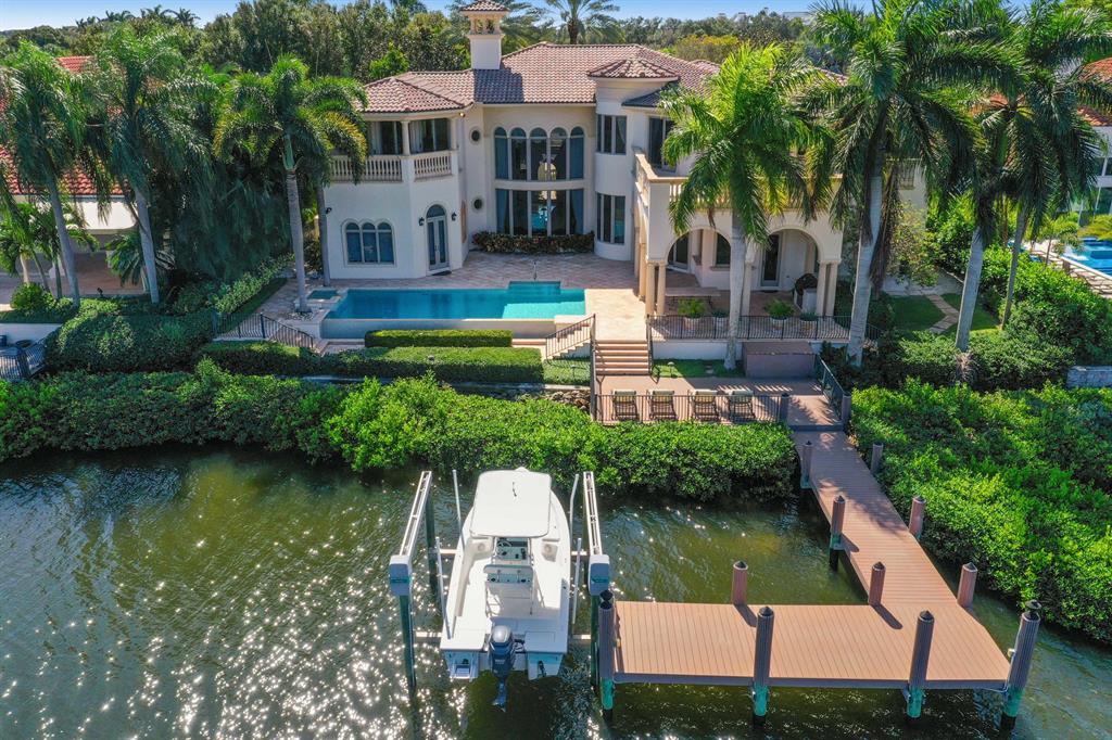 ADMIRALS COVE - Residential