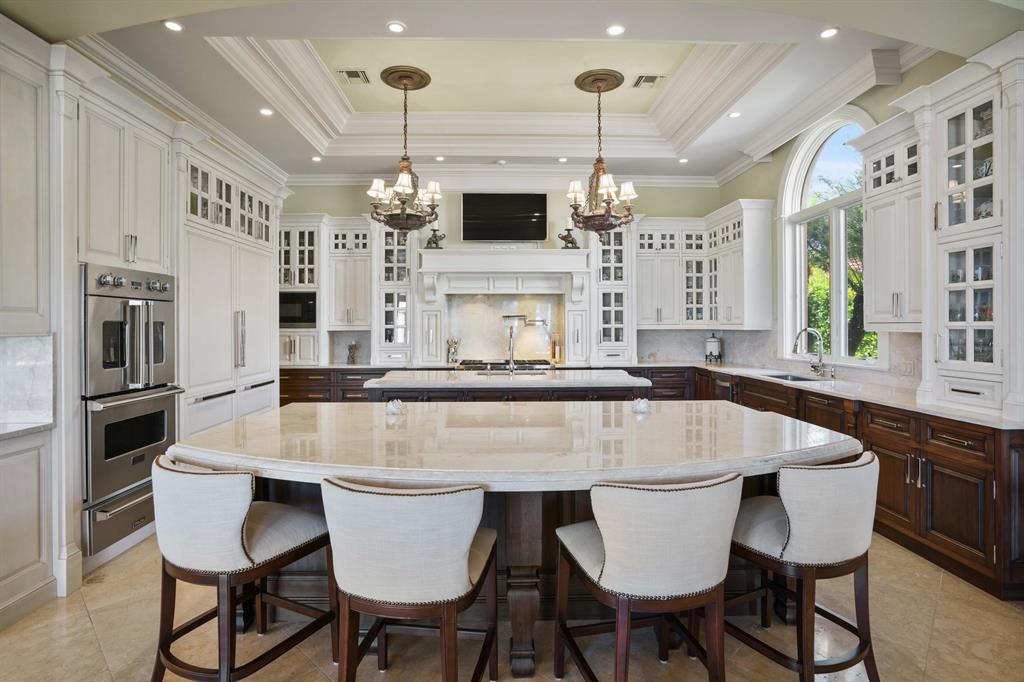 ADMIRALS COVE - Residential