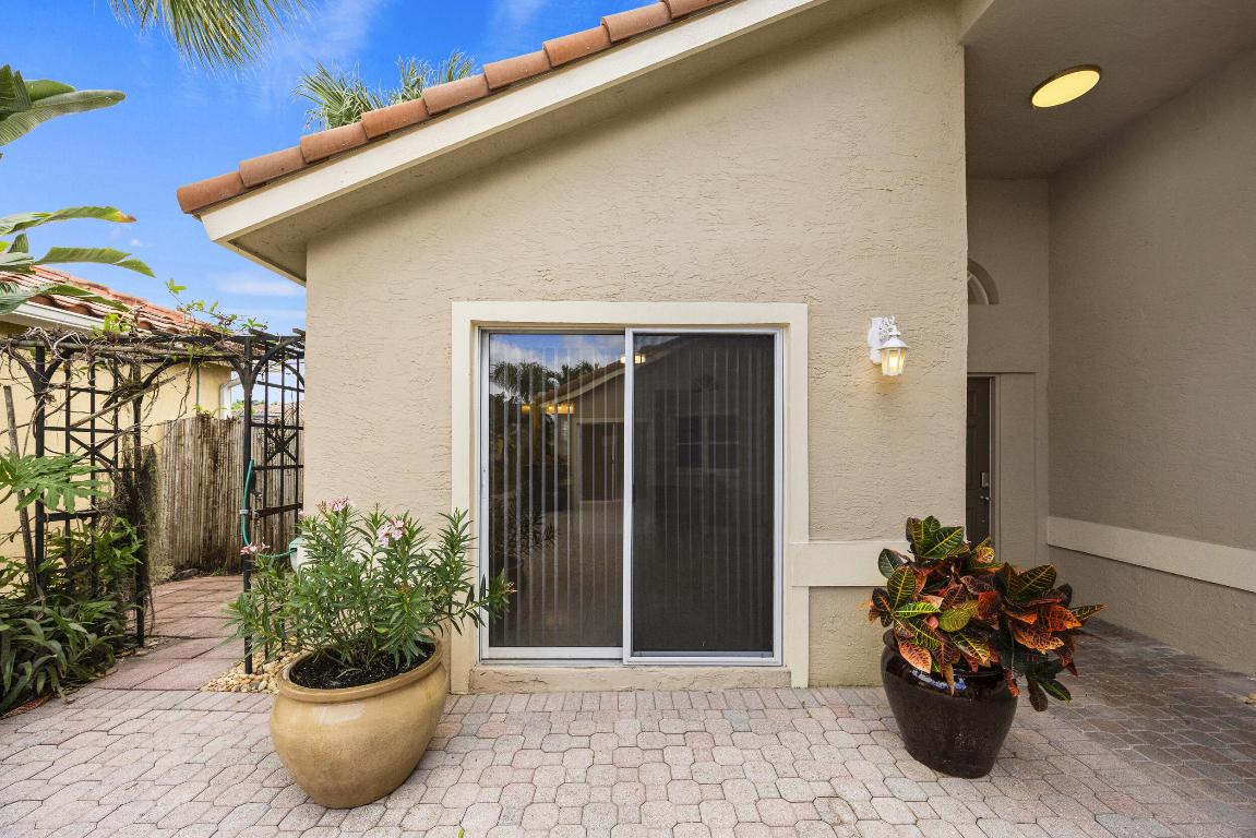 HARBOUR SPRINGS AT MISSION BAY - Residential