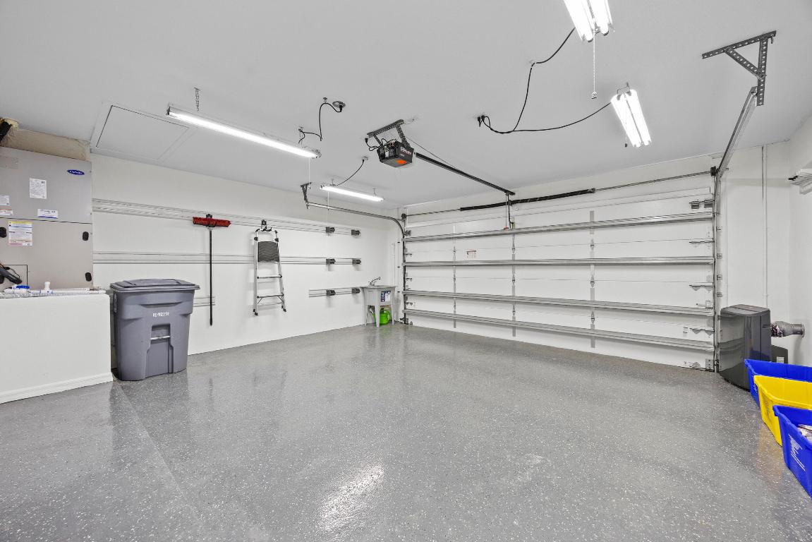 HARBOUR SPRINGS AT MISSION BAY - Residential