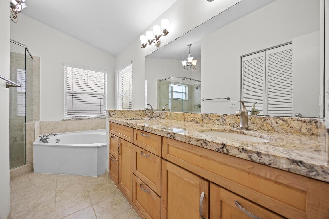 HARBOUR SPRINGS AT MISSION BAY - Residential