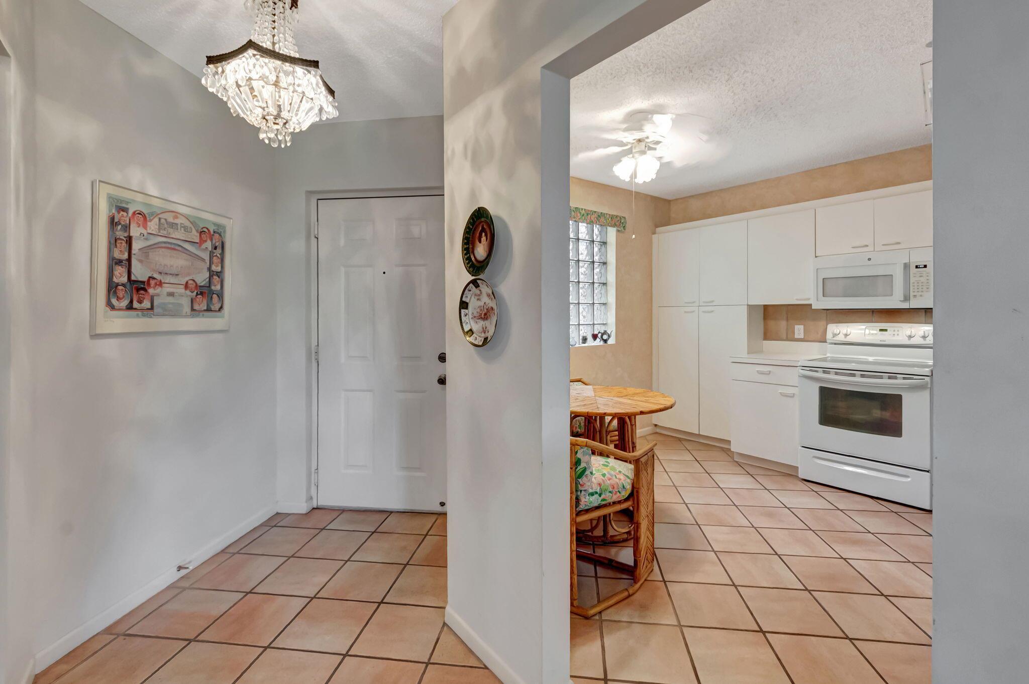 Properties 5099 Splendido Court K
