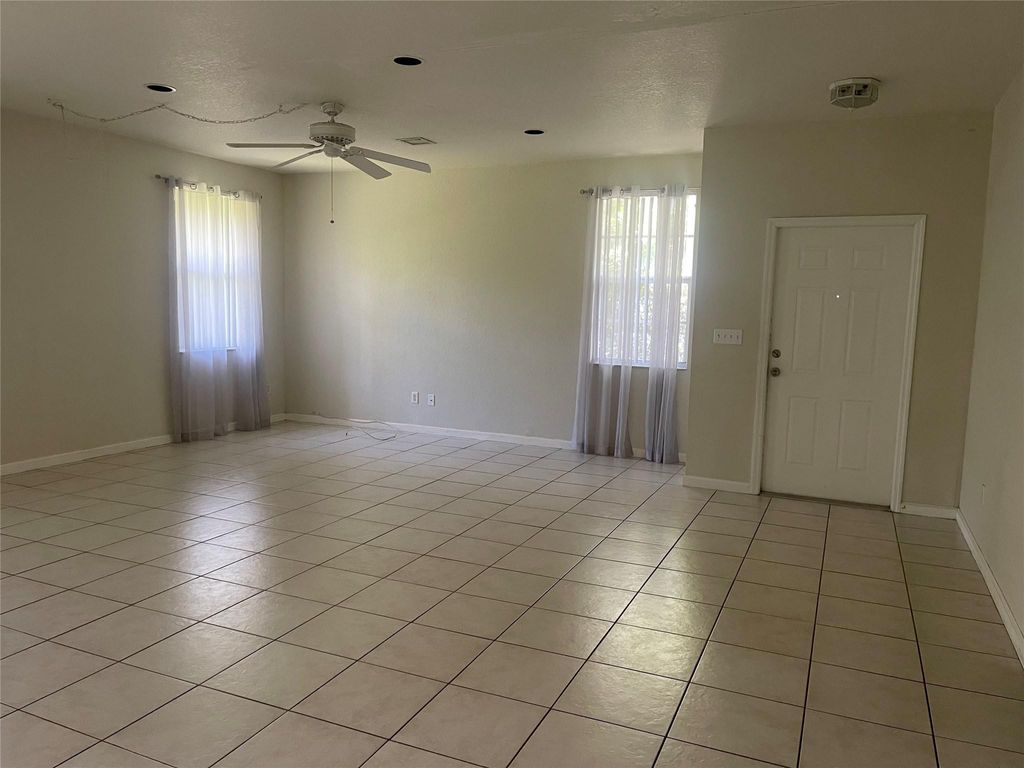 Photo of 717 NE 4th Street, Hallandale Beach, FL 33009 (MLS # F10549532)