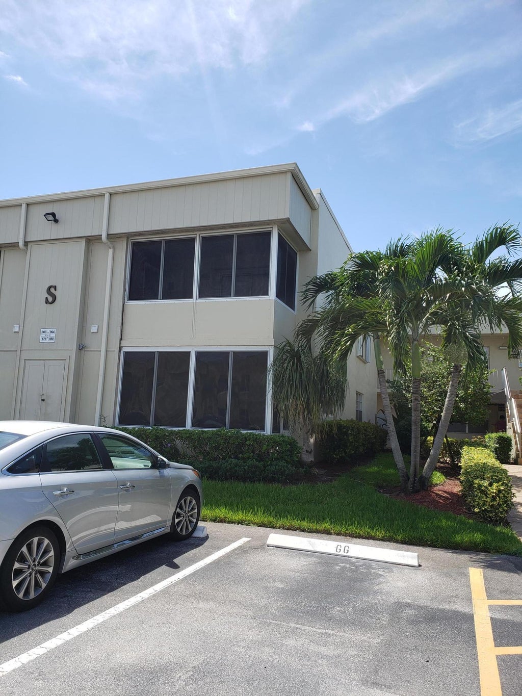 Photo of 904 FLANDERS Drive S, Delray Beach, FL 33484 (MLS # B26076285)