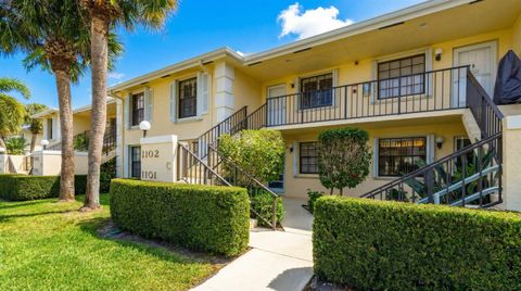Photo of 1102 N Keystone Drive N #C, Jupiter, FL 33458 (MLS # R11160210)