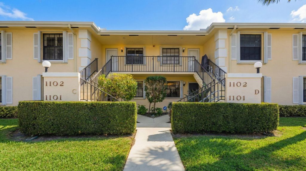 Photo of 1102 N Keystone Drive N #C, Jupiter, FL 33458 (MLS # R11160210)