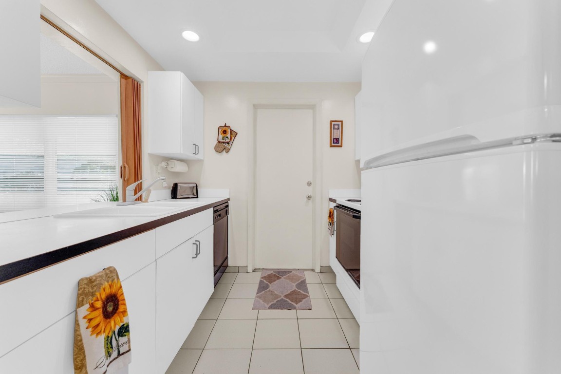 2641 W Golf Boulevard