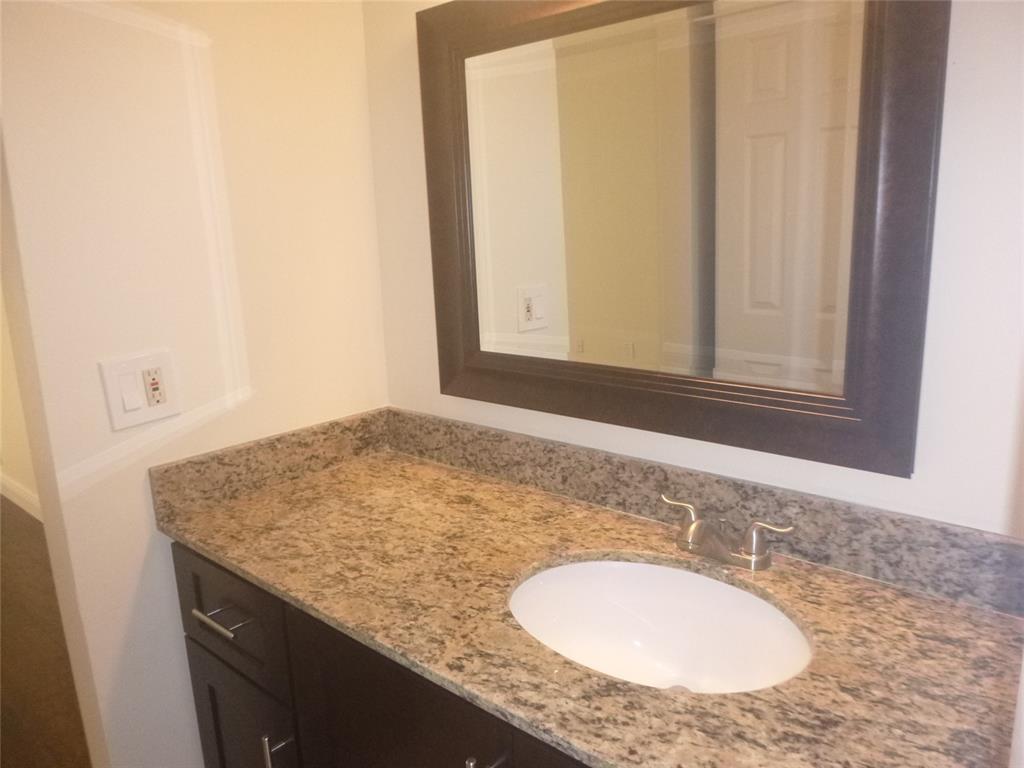 THE LAKES - Residential