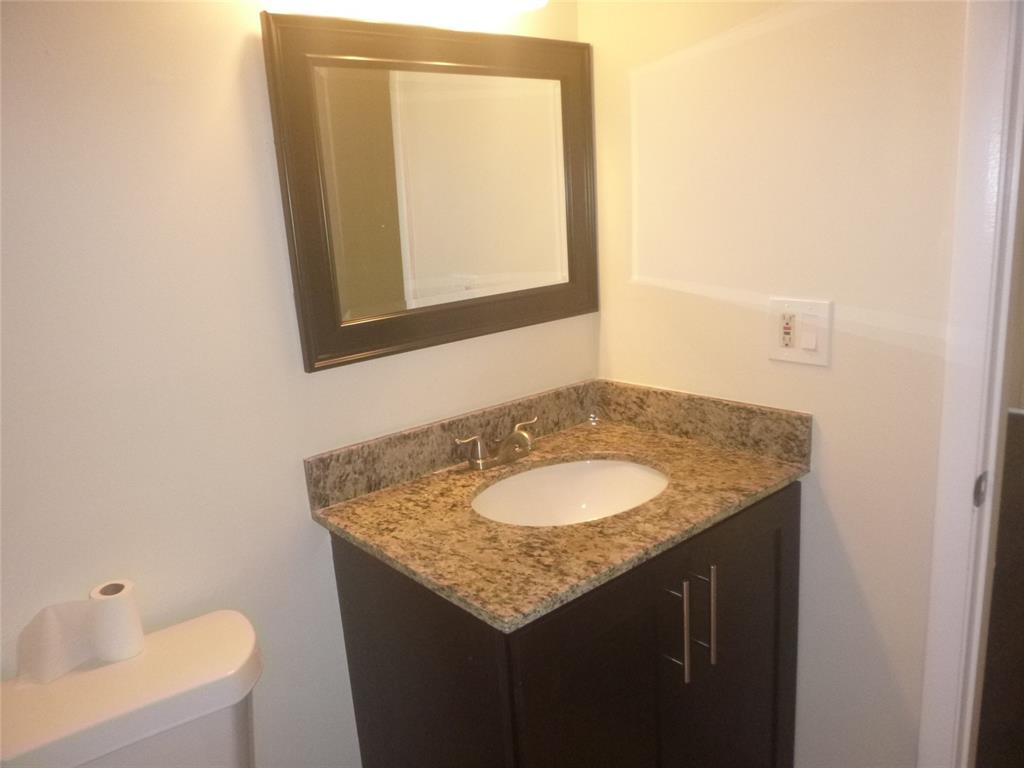 THE LAKES - Residential