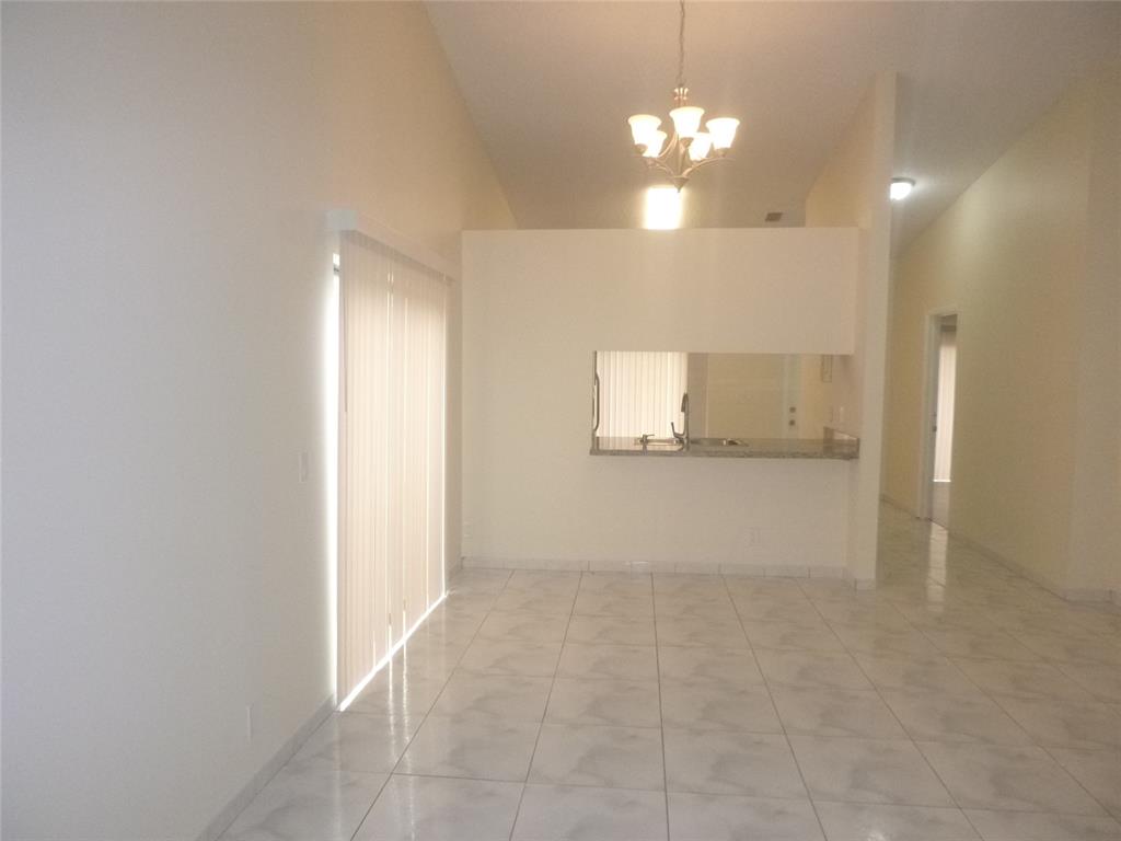 THE LAKES - Residential